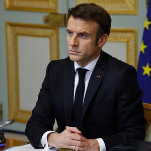 La cote de confiance d'Emmanuel Macron progresse ce mois-ci de 5 points à 40 %.