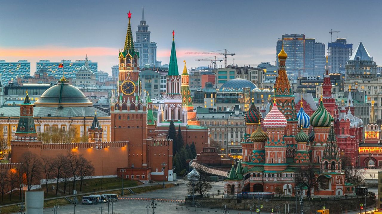 La Bourse de Moscou est restée fermée lundi après l'annonce du durcissement des sanctions occidentales.
