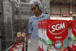 Les entreprises du CAC 40 réalisent les trois quarts de leur activité à l'étranger (ici, une des plus grandes usines de lait infantile de Danone à Klaten, en Indonésie).