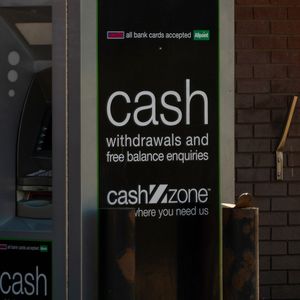 La fintech Bitcoinpoint a arrêté son activité de retrait en « cash » à partir de bitcoin lancée avec le distributeur Cashzone.