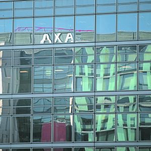AXA a pris pied en Russie en 2007 en prenant une participation de près de 37 % au capital de l'assureur dommages Reso Garantia.
