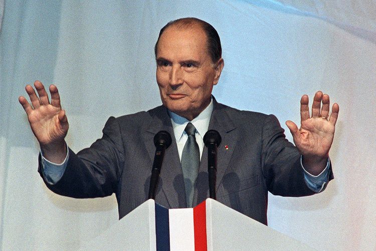 François Mitterrand, lors d'un meeting à Lyon le 15 avril 1988.