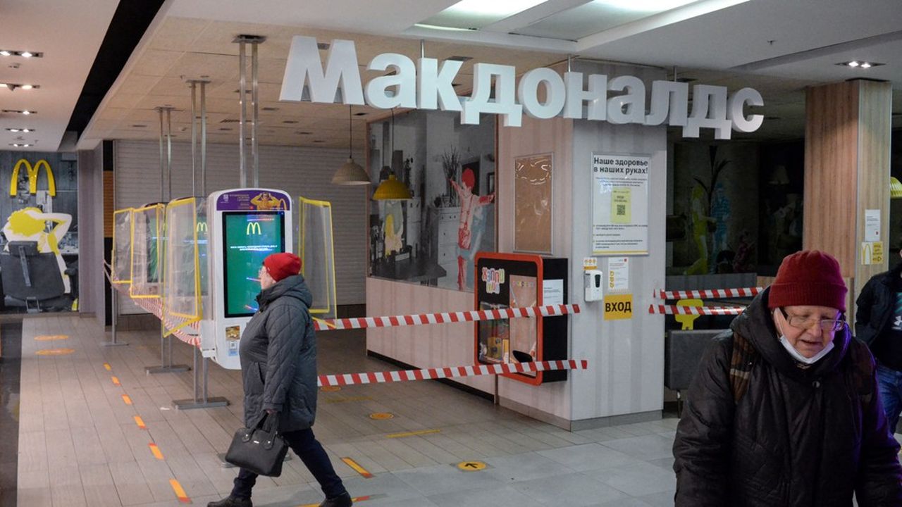McDonald's, qui possédait 85 % de son réseau de franchises en Russie, a fermé la plupart de ses points de vente.