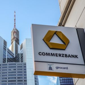La deuxième banque allemande, Commerzbank, a prévenu cette semaine que ses prévisions de bénéfices pour 2022 seraient affectées par le conflit.