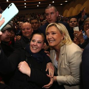 Marine Le Pen la semaine dernière à Stiring-Wendel, en Moselle.
