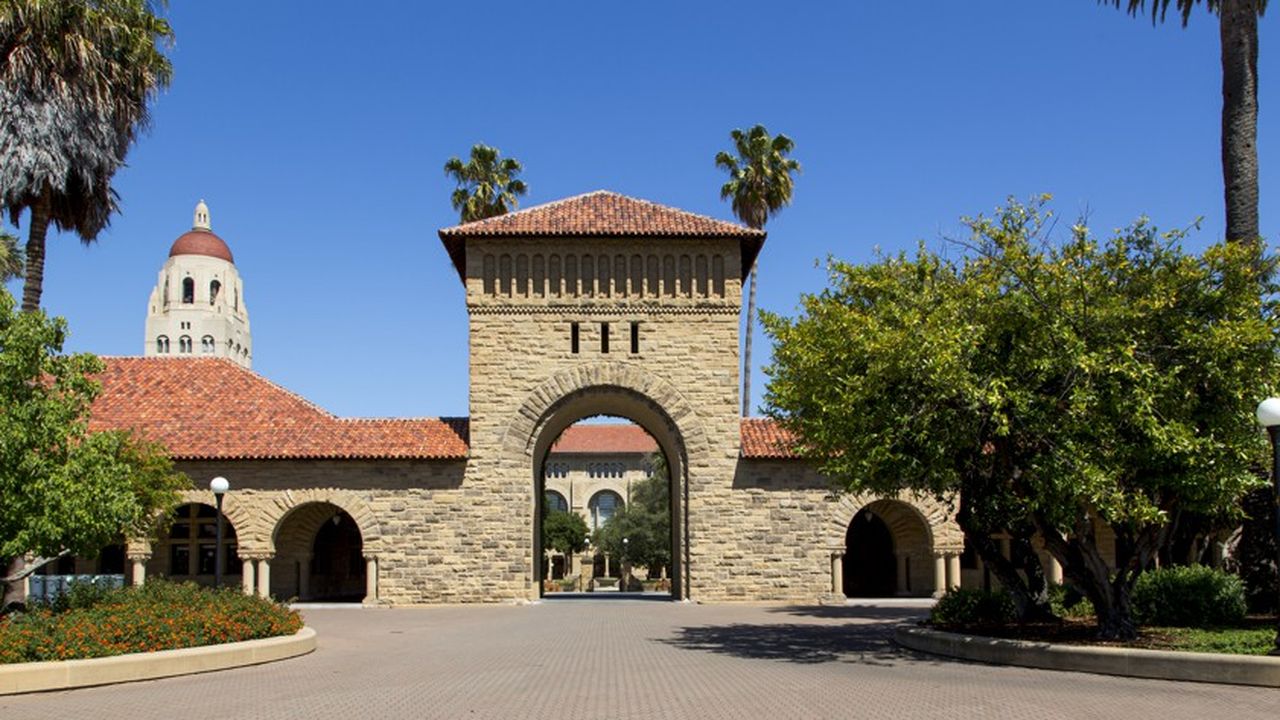 Ouverte depuis l'année 1891, l'université de Stanford, située au coeur de la Silicon Valley au sud de San Francisco, fait rêver plus d'un Français !