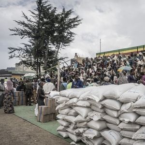 Une deuxième partie des aides humanitaires est arrivée jeudi à Mekele, capitale du Tigré en conflit depuis novembre 2020.