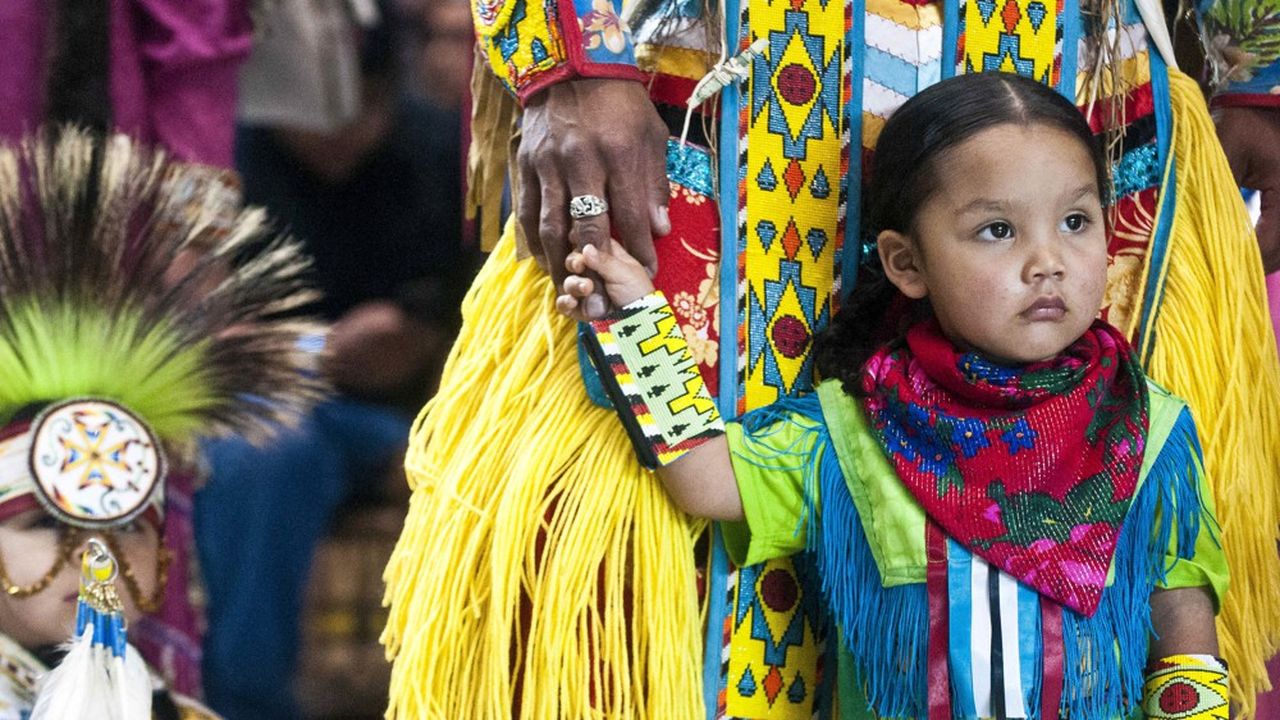 Même l'avenir du navajo, la langue indigène la plus répandue du continent nord-américain, avec ses plus de 100.000 locuteurs, est incertain.