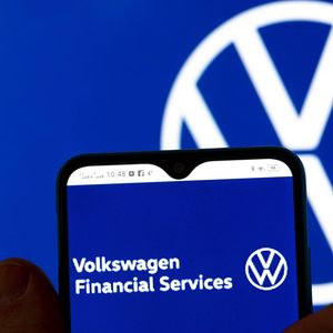 Dominant en Allemagne, Volkswagen Financial Services a profité en 2021 de plusieurs facteurs, dont la hausse des prix des véhicules d'occasion.