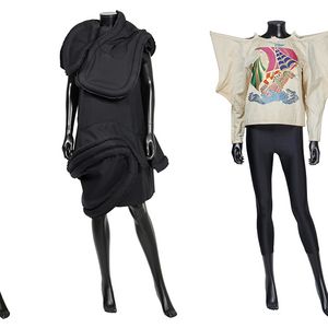 De gauche à droite : corset semi-couture Maison Martin Margiela 1997 (3.000-5.000 euros), robe Comme des Garçons 2014 (800-1.000 euros), top Kansai Yamamoto 1980 (500-600 euros).
