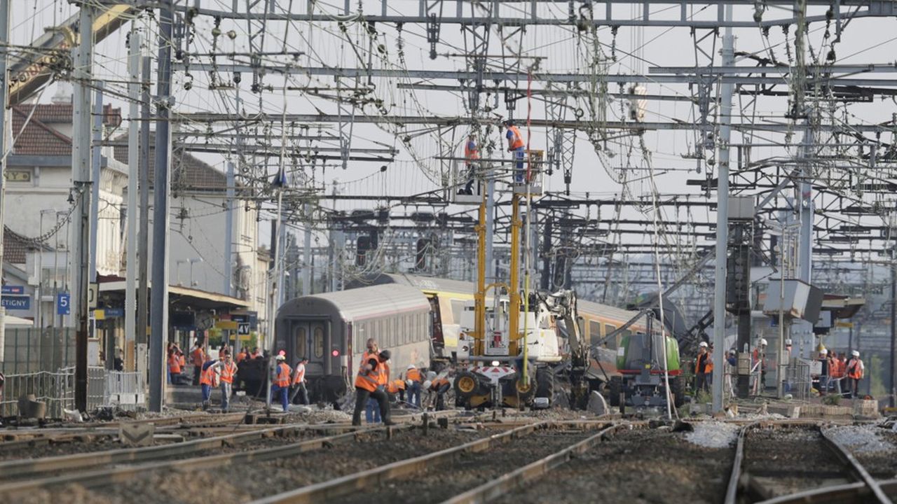 Le 12 juillet 2013 à 17 h 11, le train Intercités 3657 déraille et vient balayer le quai n° 3 de la gare de Brétigny-sur-Orge. Le bilan du drame s'élève à sept morts et des dizaines de blessés graves.