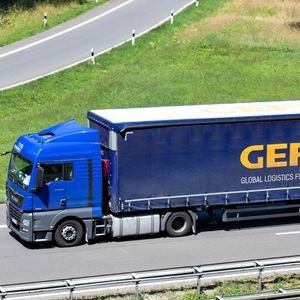 Gefco a été revendu à CMA CGM pour une valeur de 450 millions d'euros.