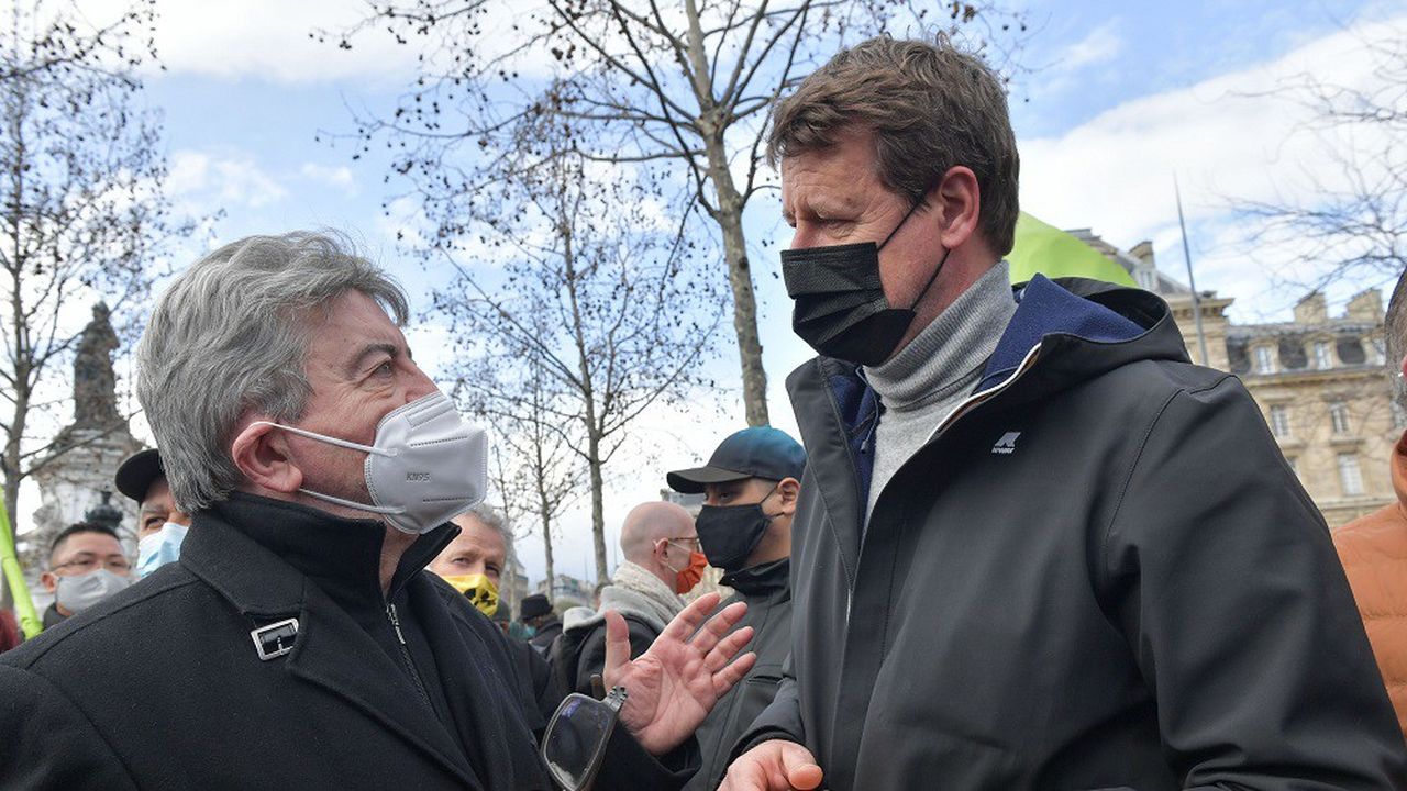 Yannick Jadot (à droite sur la photo avec Jean-Luc Mélenchon) a souligné les désaccords entre écologistes et Insoumis sur la question européenne (Photo archives mars 2021).