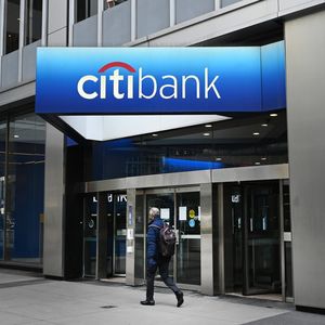 Citibank est critiqué pour sa défense du droit à l'avortement.