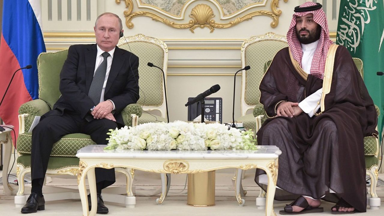 Nouée en 2016 pour contrer l'essor du pétrole de schiste américain, l'association entre le Kremlin et Riyad a fait passer la part de marché de l'Opep de 35 % à 55 %.
