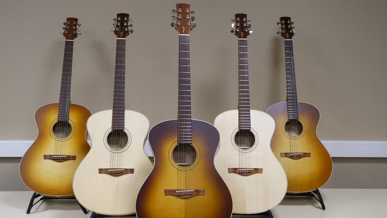 Guitares intégrant une table d'harmonie en lin de Normandie, réalisées par le pôle Recherche et Innovation et la section guitare de l'Itemm.