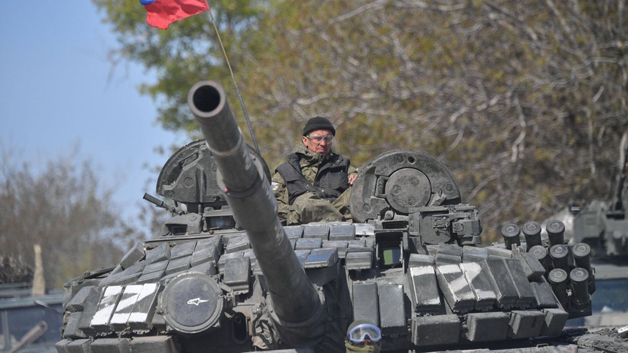 Selon le renseignement américain, Vladimir Poutine a l'intention d'étendre le conflit au-delà du Donbass, où des troupes pro-russes (ici photographiées le 6 mai dans la région de Donetsk)