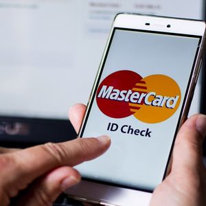 Mastercard veut raccourcir le temps d'attente aux caisses et proposer un système sans contact et sécurisé.