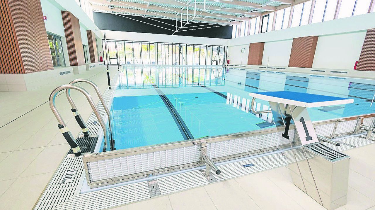 La Seine-Saint-Denis inaugure la piscine de Pierrefitte et annonce un nouveau plan de constructions