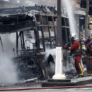 Deux bus électriques ont pris feu à Paris en avril.