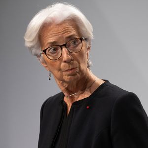 « Nous serons très probablement en mesure de sortir des taux d'intérêt négatifs avant la fin du troisième trimestre », a déclaré, lundi, Christine Lagarde dans une note sur le blog de la Banque centrale.