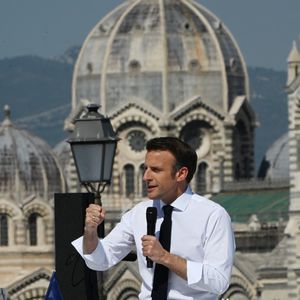 Le candidat Emmanuel Macron à Marseille lors de la campagne du second tour pour l'élection présidentielle, le 16 avril 2022.
