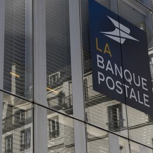 La Banque Postale avait lancé le mois dernier une OPA sur le solde du capital de CNP qu'elle ne détenait pas, au prix de 21,90 euros par action.