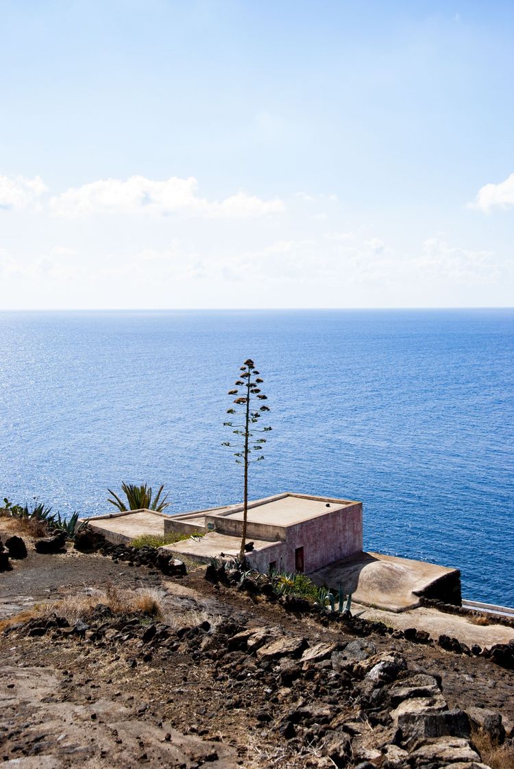 Nell'isola di Pantelleria.