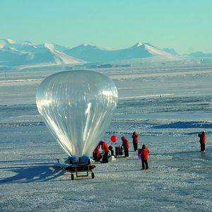 Ballon stratosphérique pressurisé exploité pour des missions scientifiques d'étude du climat.