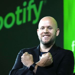 « Je veux aussi parler de la raison pour laquelle je pense que le futur est bien plus grand et même plus intéressant que ce que vous avez entendu jusqu'à maintenant », a dit Daniel Ek, patron de Spotify aux investisseurs.