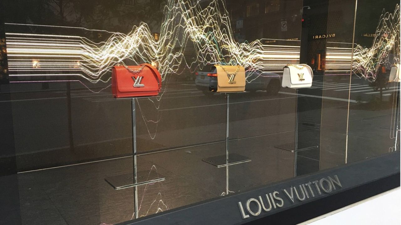 ÉDITO - Comment Louis Vuitton est entrée dans le Top 10 des marques les  plus puissantes au monde
