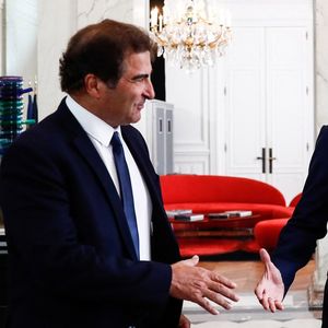 Emmanuel Macron a reçu mardi matin le président de LR, Christian Jacob.