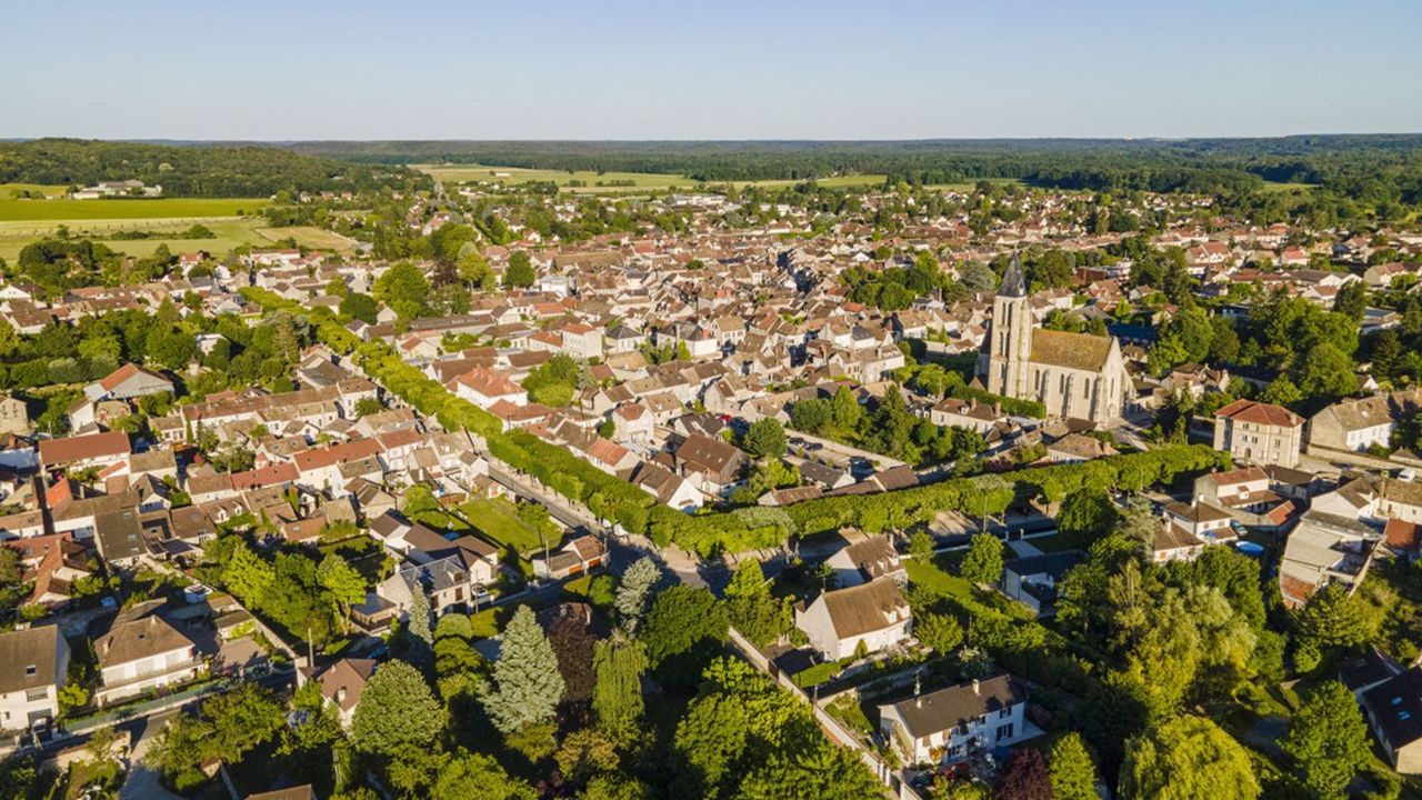 Milly-la-Forêt, dans l'Essonne, dans le parc naturel régional du Gâtinais, décroche la palme d'or. Elle obtient la meilleure note sur 297 villes dans le classement sur 12 critères de l'observatoire de l'attractivité immobilière de la Fnaim du Grand Paris.