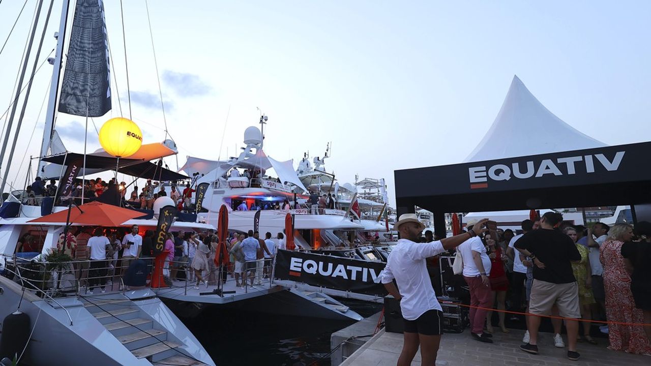 Au bord de la Croisette, une rangée de stands-yachts hissant les drapeaux d'adtechs du monde entier brandillent paisiblement dans les eaux de la Méditerranée cette semaine lors des Cannes Lions, la grand-messe annuelle de la publicité.