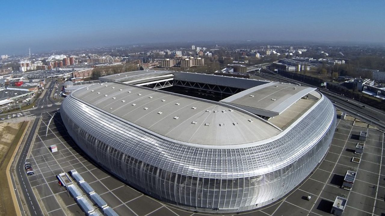 Le grand stade de Villeneuve d'Ascq, dans la métropole lilloise, portera dès le mois de septembre le nom de Decathlon Arena Stade Pierre Mauroy.