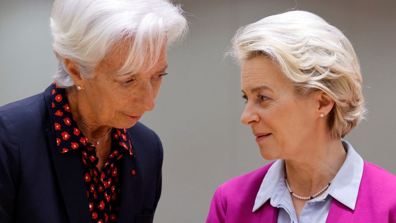 La Présidente de la Banque centrale, Christine Lagarde, s'entretient avec Ursula von der Leyen, Présidente de la Commission européenne, le 24 juin au Sommet de la zone euro de Bruxelles.