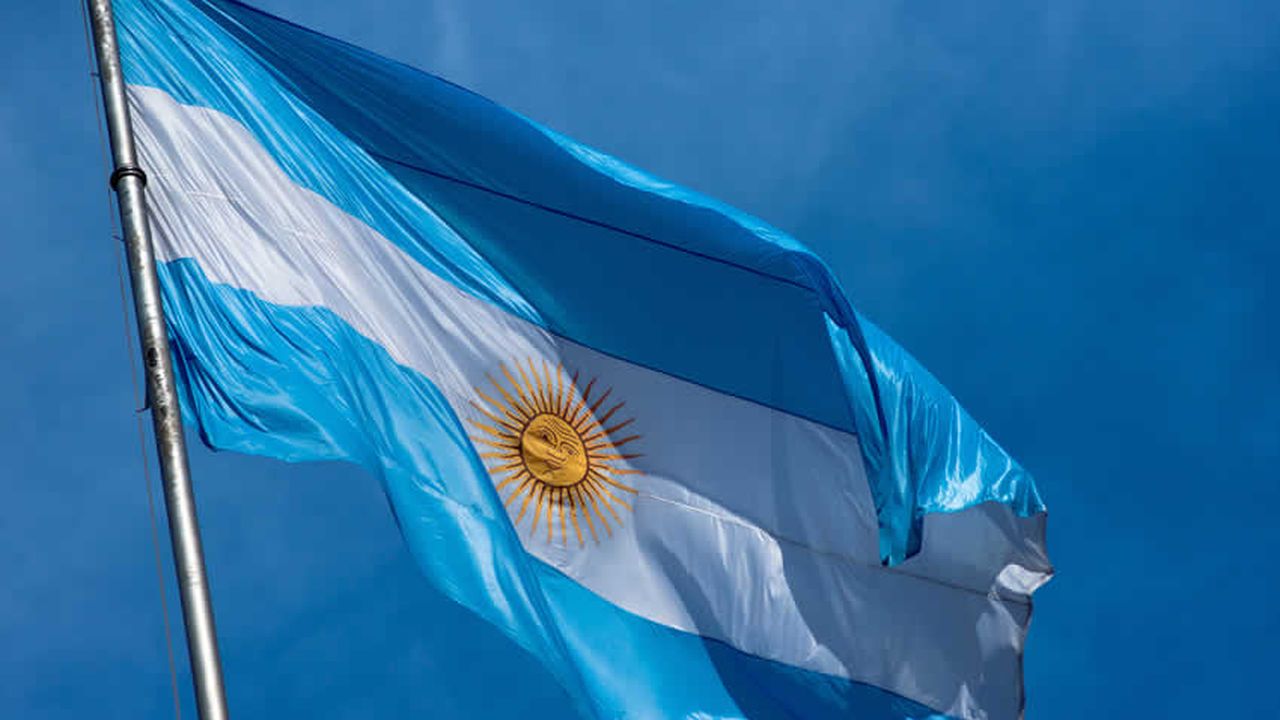 1788264_1535486358_1762751-1525452981-981840-1403606322-981829-1403604916-argentine-drapeau-argentina.jpg