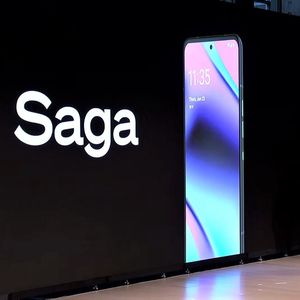 Le PDG de Solana Labs, Anatoly Yakovenko, lors de la présentation du smartphone Saga, à New York, le 23 juin 2022.