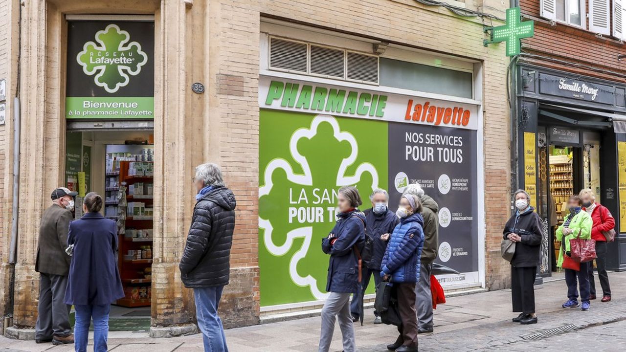 Né d'une pharmacie rue Lafayette, à Toulouse, son enseigne Pharmacie Lafayette fédère aujourd'hui 250 pharmacies adhérentes, auxquelles se sont ajoutées en mars 2022 les 400 pharmacies du groupement Pharmacop.