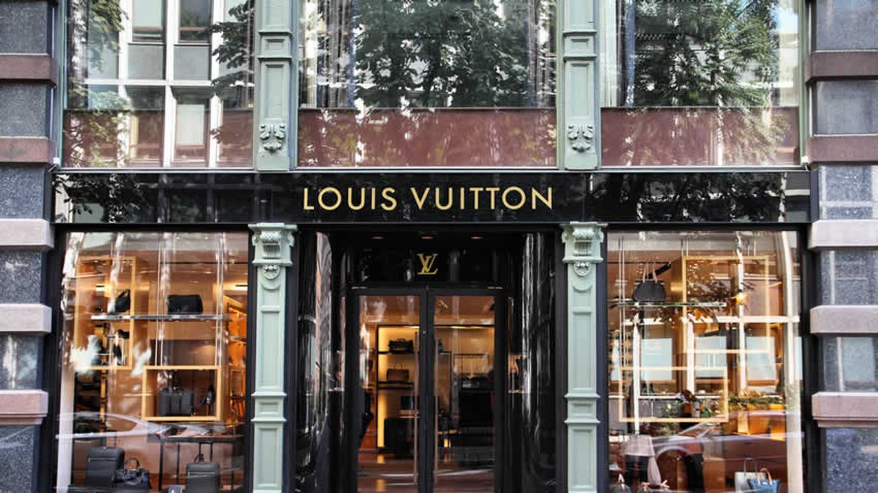 Le groupe LVMH (Vuitton, Dior) annonce un bénéfice de 14 milliards  d'euros - Challenges