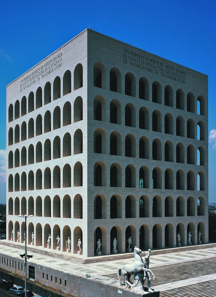 Fendi - Le Palazzo Della Civilta Italiana