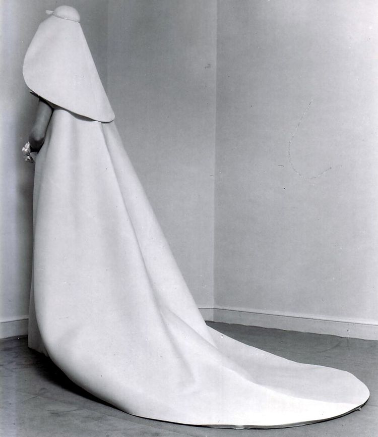 Une robe de mariée issue de la collection Eté 1967