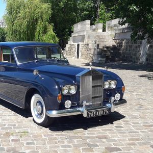 La Rolls Royce de Mona Bismarck aux enchères
