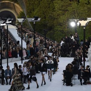 Le défilé croisière Louis Vuitton 2018 au Miho Museum