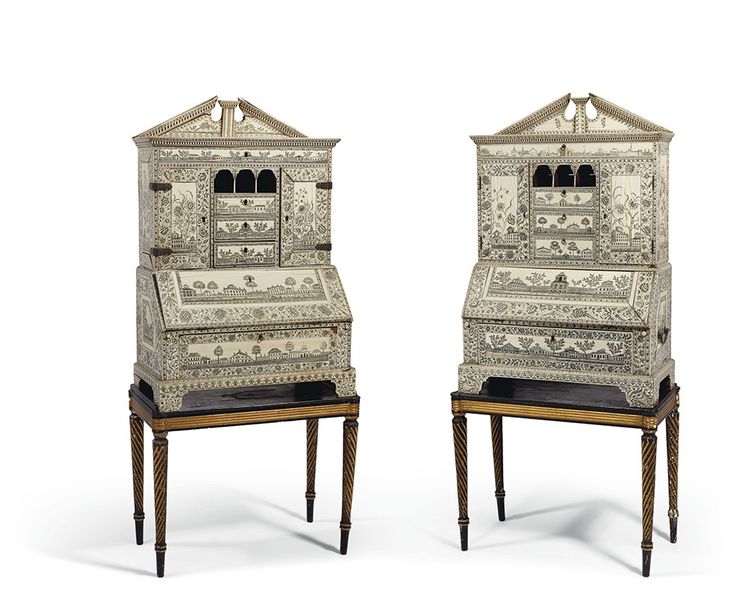 Lot de deux cabinets fin 18e siècle estimé entre 50 000 et 80 000 euros.