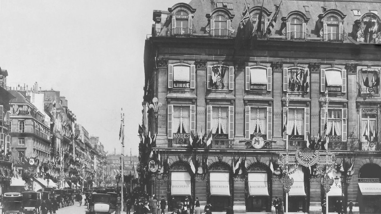 Archives Boucheron, façade de la boutique place Vendôme.