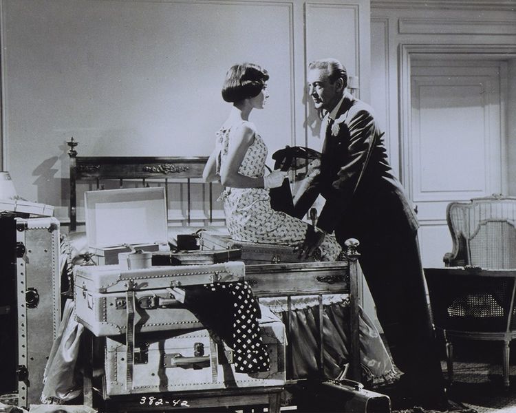 Audrey Hepburn et Gary Cooper jouant « Ariane » dans une chambre du Ritz dans les années 50.