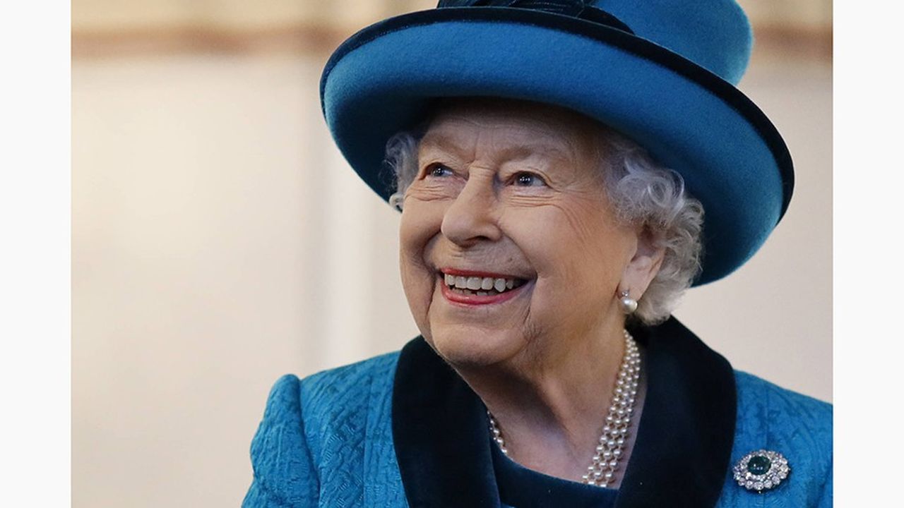 La reine Elizabeth II lors de sa visite du MI5 le 26 novembre dernier.