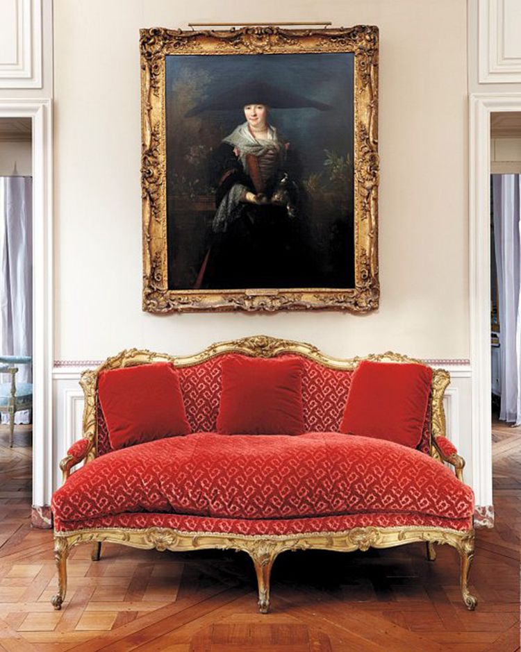 Un tableau de Nicolas de Largillierre et un canapé de Nicolas Heurtaut.