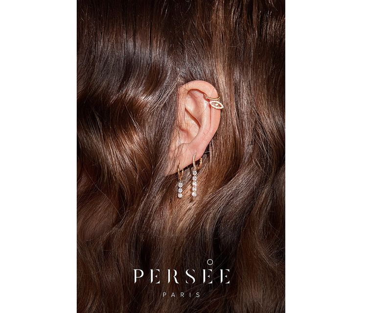 Diamants Persée sur oreilles percées